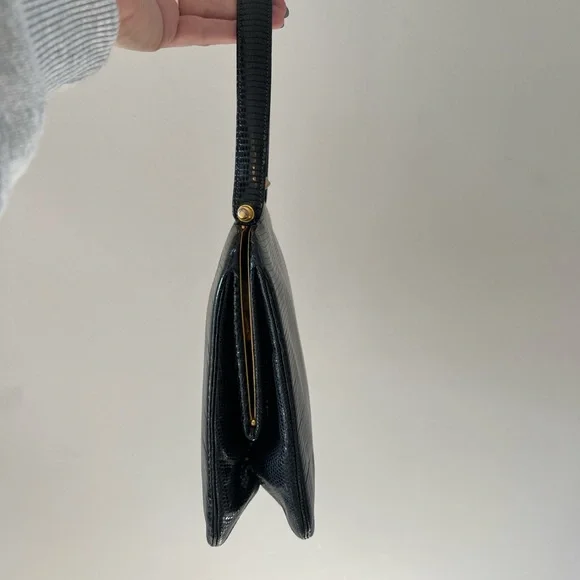 Elegant Vintage Black Eelskin Kisslock Leather Handbag - Picture 8 of 11